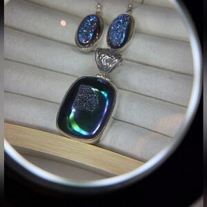 Silver Druzy Pendant & Earrings Set